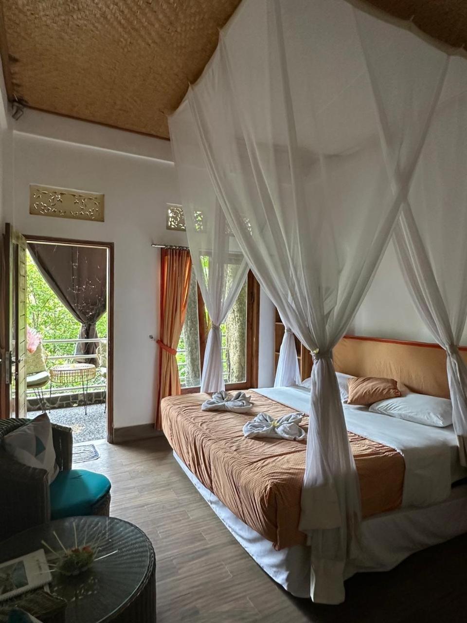 Отель Omunity Bali Сингараджа Экстерьер фото