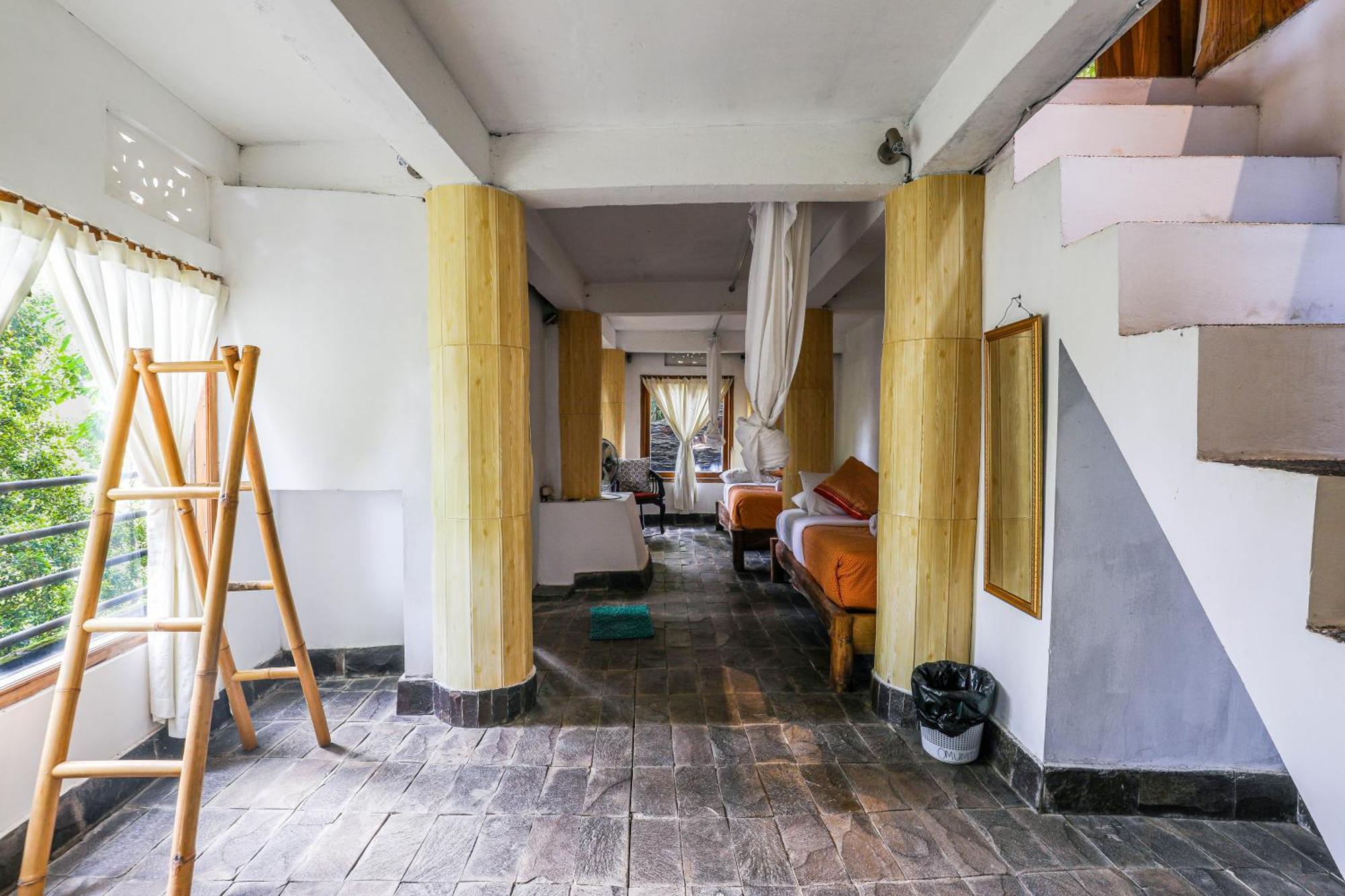 Отель Omunity Bali Сингараджа Экстерьер фото