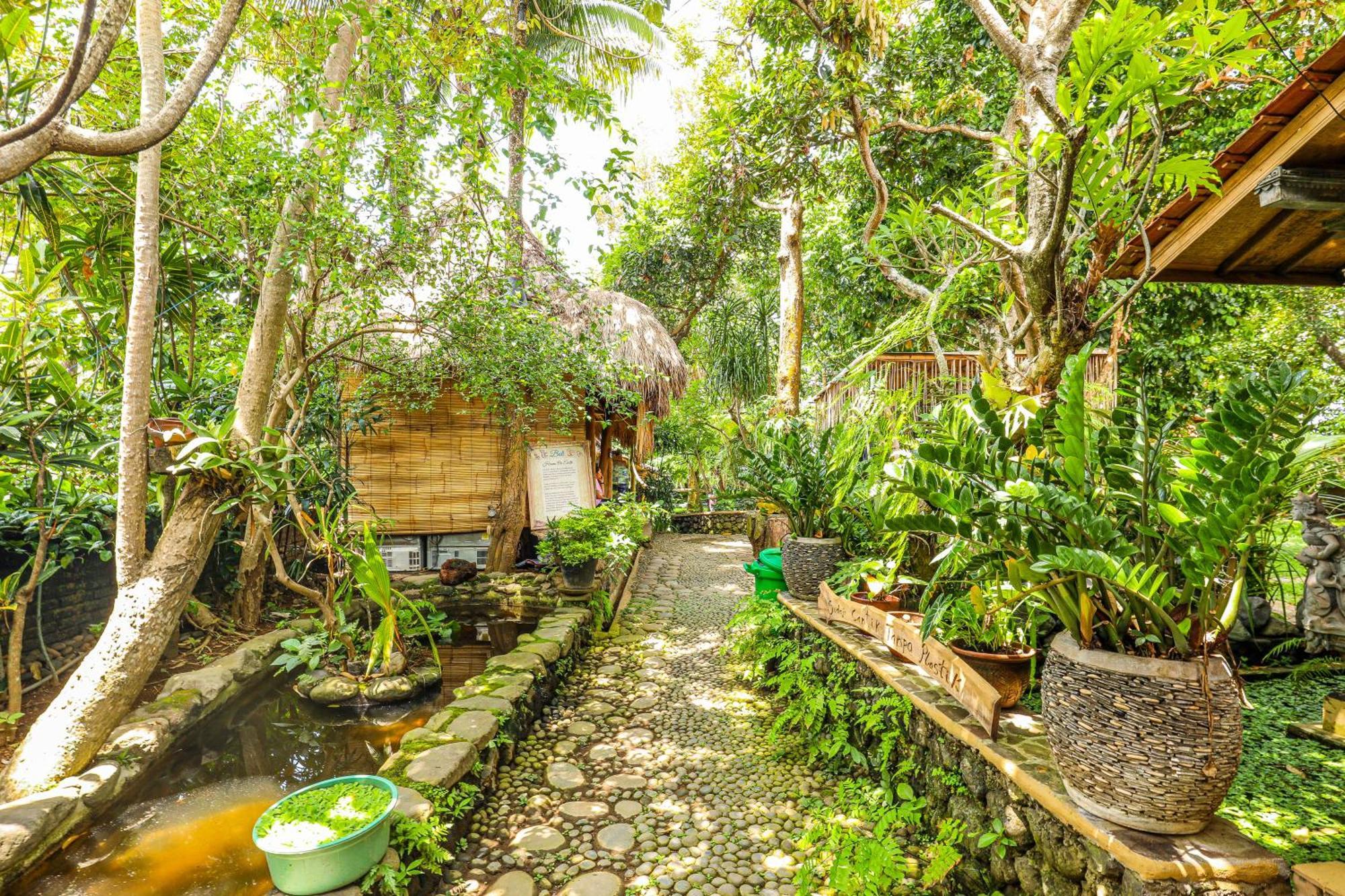 Отель Omunity Bali Сингараджа Экстерьер фото