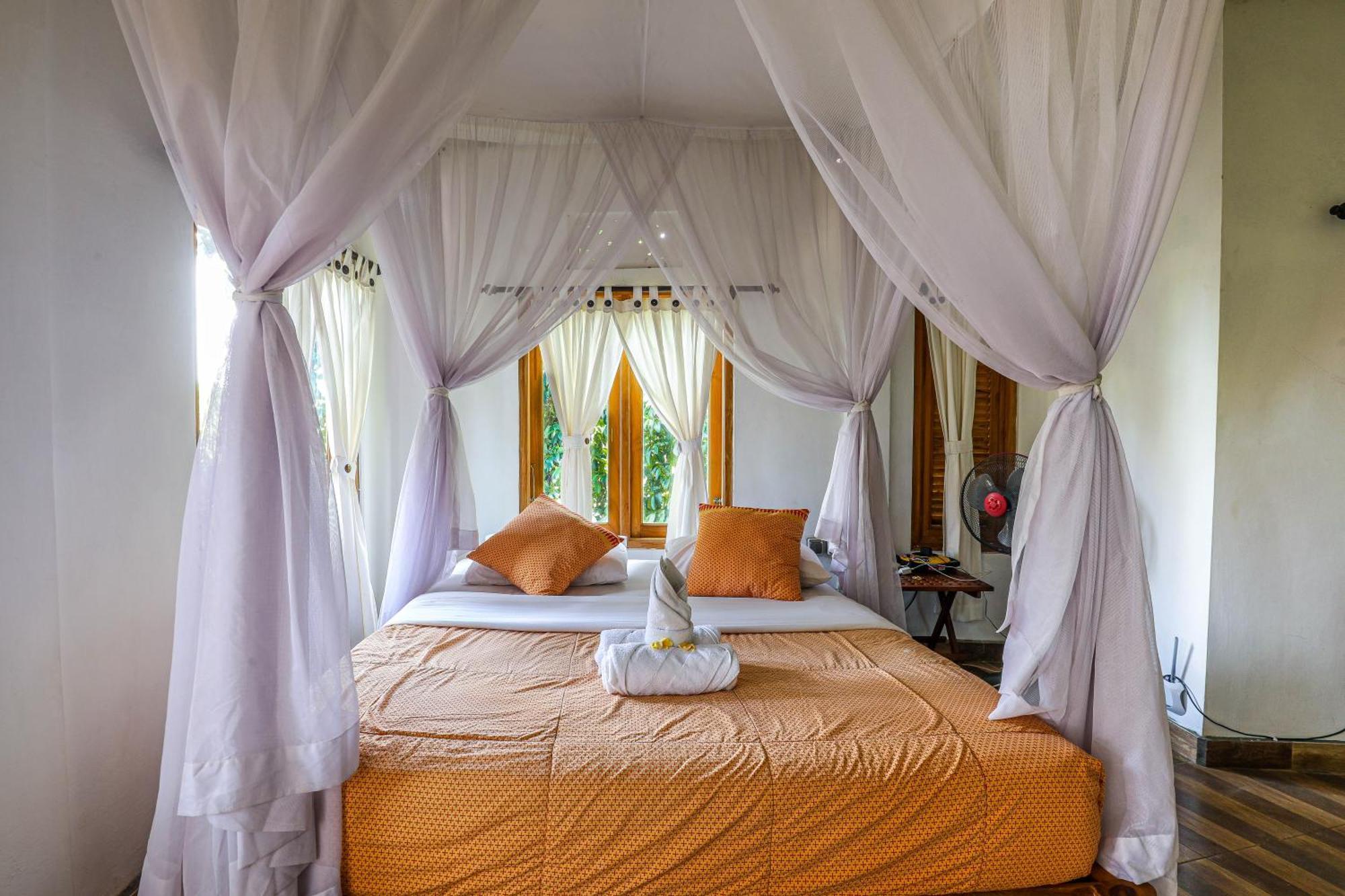 Отель Omunity Bali Сингараджа Экстерьер фото
