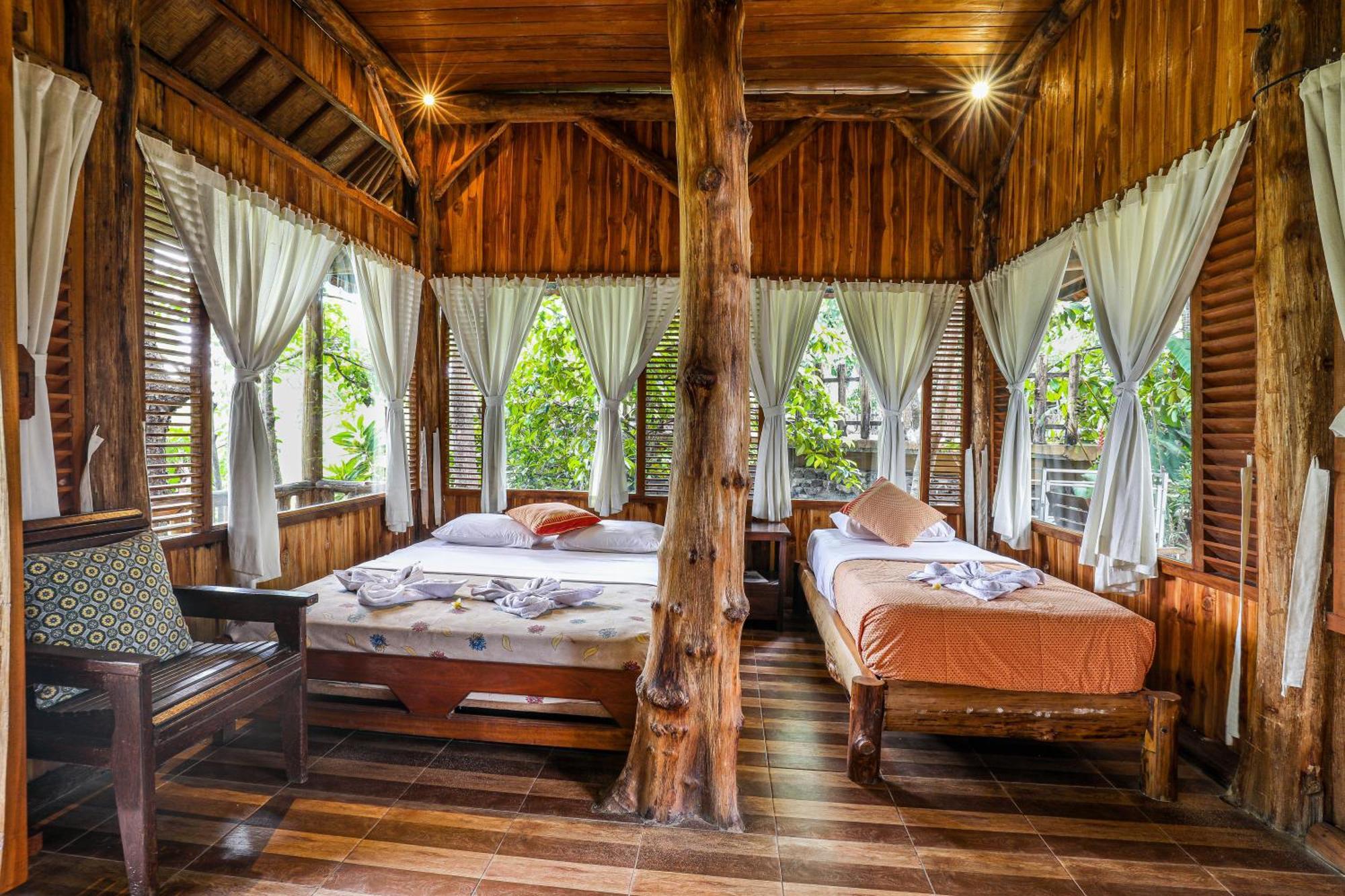 Отель Omunity Bali Сингараджа Экстерьер фото